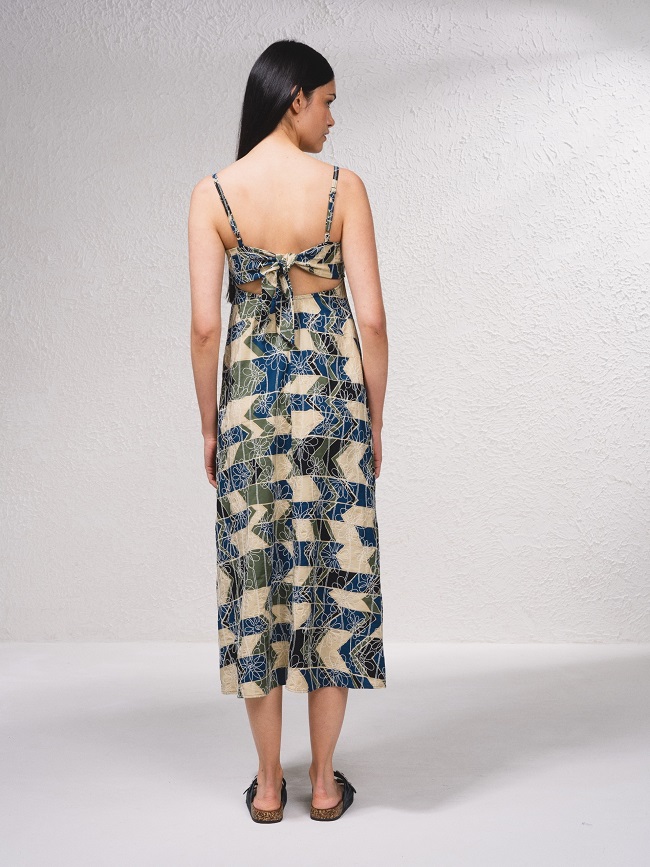 VESTIDO MIDI CON ESTAMPADO - Imagen 4