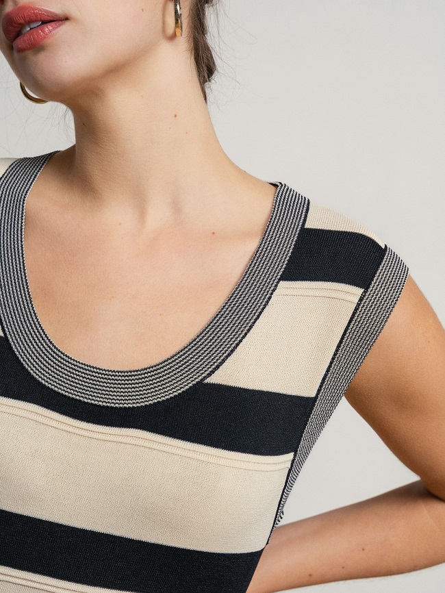 VESTIDO MIDI CON RAYAS ASIMETRICAS - Imagen 5